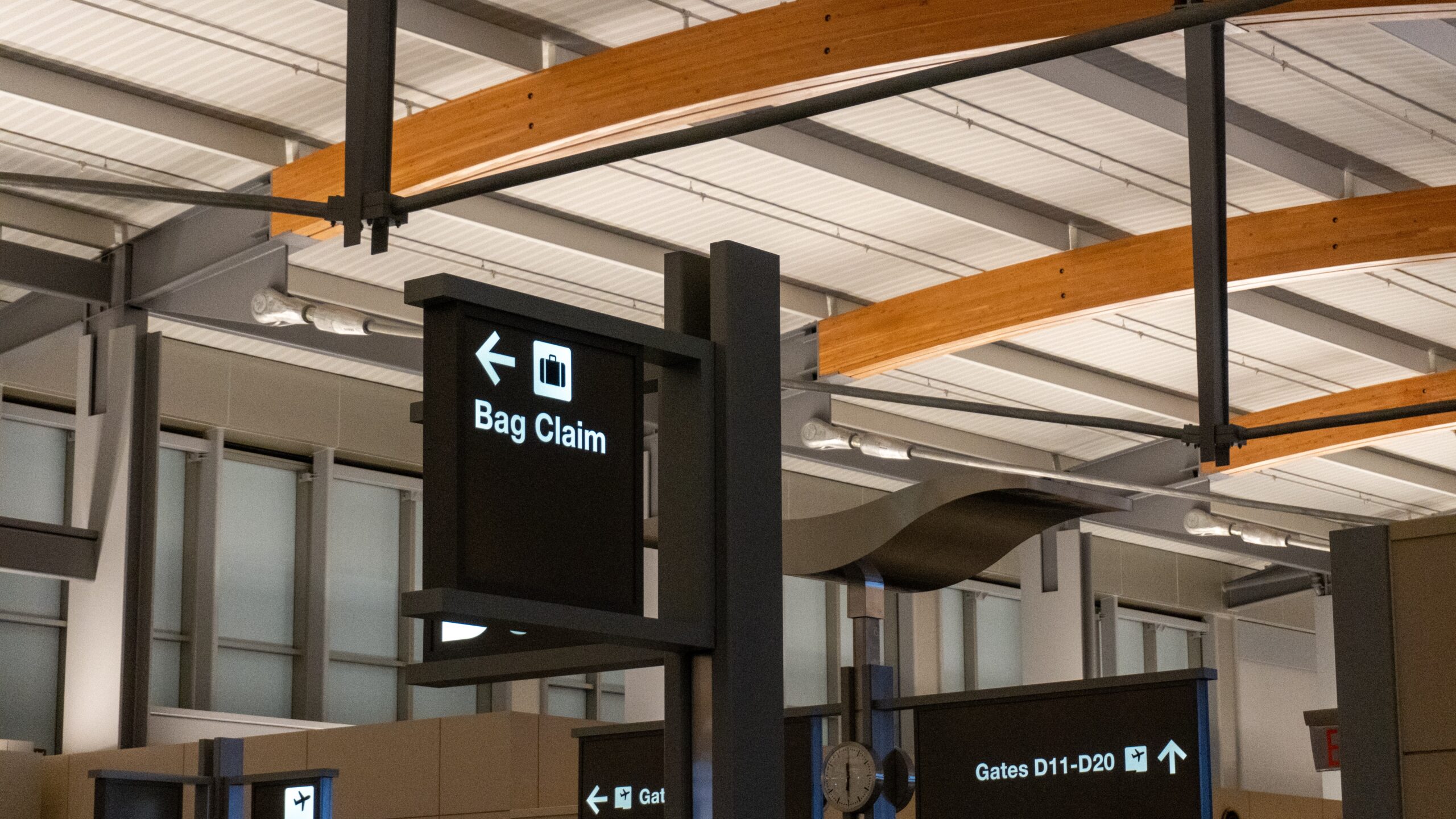 Speed up baggage transfer in Barcelona airport