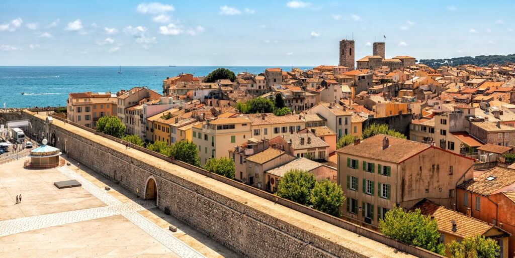 Unviel yourself in the history and culture of Antibes, a small French town famous for its old city, Port Vauban, and exclusive venues like Hotel du Cap-Eden-Roc.Best Places to stay on French Riviera